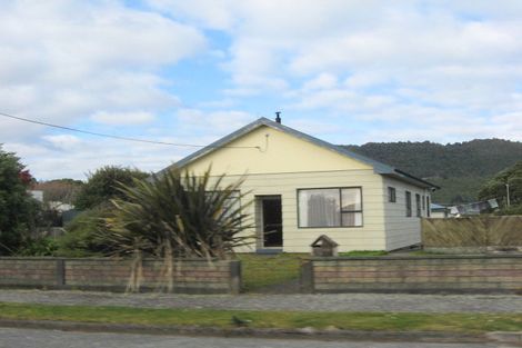 Photo of property in 103 Blake Street, Blaketown, Greymouth, 7805