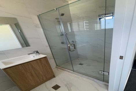 Photo of property in 18b Crestview Rise, Papakura, 2110