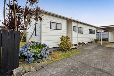 Photo of property in 1/4 Naumai Place, Spotswood, New Plymouth, 4310