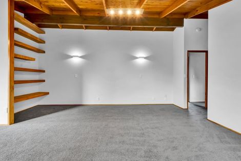 Photo of property in 17 Villa Place, Bell Block, New Plymouth, 4312