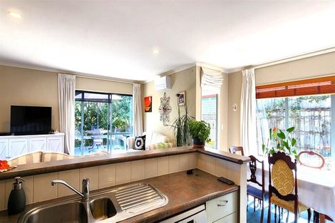 Photo of property in 24a Guthrie Road, Havelock North, 4130