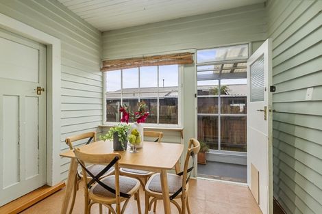 Photo of property in 30 Miro Street, Takaro, Palmerston North, 4410