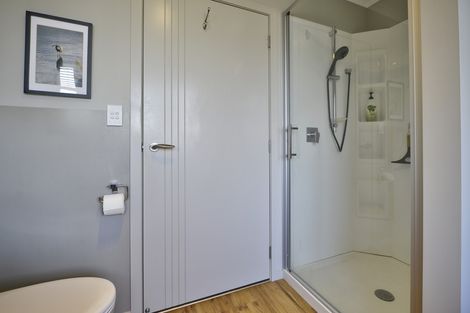 Photo of property in 2 Devon Lane, Carterton, 5713