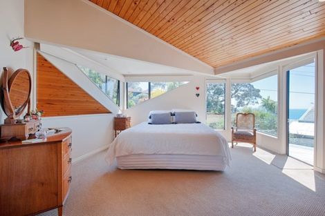 Photo of property in 7a View Road, Campbells Bay, Auckland, 0630