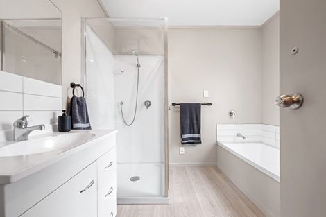 Photo of property in 19c Tennyson Avenue, Avalon, Lower Hutt, 5011