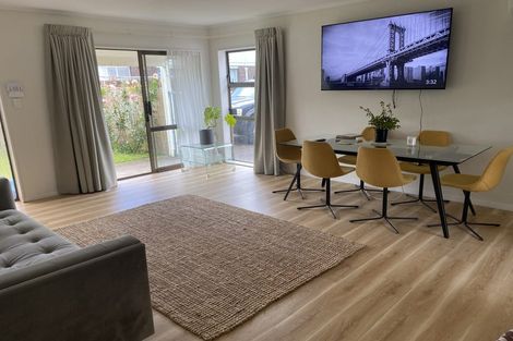 Photo of property in 2/63 Butley Drive, Farm Cove, Auckland, 2012