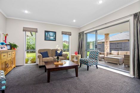 Photo of property in 9 Allgood Place, Rototuna North, Hamilton, 3210