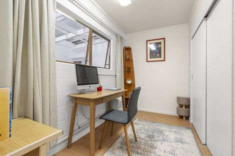 Photo of property in 3/108 Ocean View Road, Northcote, Auckland, 0627