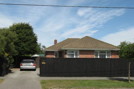 Photo of property in 16 Mcgregors Road, Bromley, Christchurch, 8062