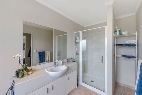 Photo of property in 25 Alverna Heights View, Gulf Harbour, Whangaparaoa, 0930