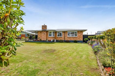 Photo of property in 6 Davidson Street, Hawera, 4610