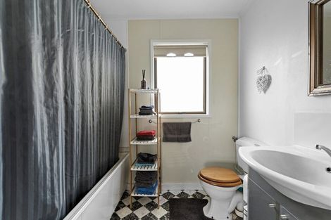 Photo of property in 92 Ohinepanea Road, Pukehina, Te Puke, 3186