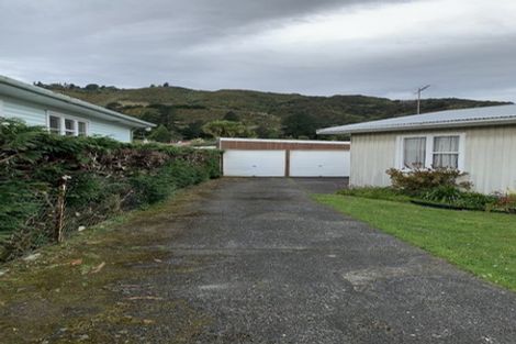 Photo of property in 71 Wood Street, Wainuiomata, Lower Hutt, 5014
