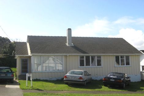 Photo of property in 3 Tumai Street, Spotswood, New Plymouth, 4310