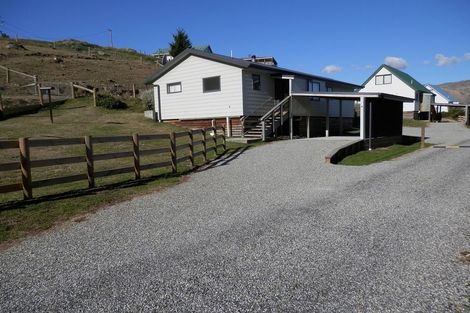 Photo of property in 37 Noema Terrace, Lake Hawea, Wanaka, 9382