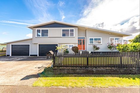 Photo of property in 4 Lindsey Crescent, Springvale, Whanganui, 4501