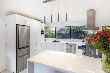 Photo of property in 84 Regency Crescent, Redwood, Christchurch, 8051