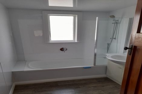 Photo of property in 38 Miro Street, Takaro, Palmerston North, 4410