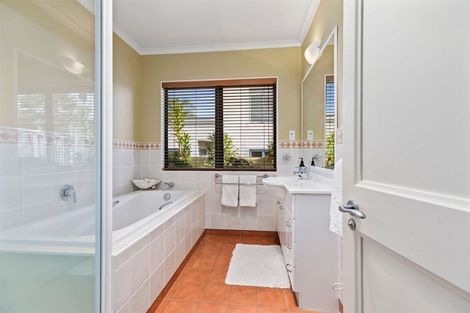 Photo of property in 8 Sissinghurst Court, Bethlehem, Tauranga, 3110