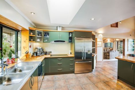 Photo of property in 8 Rewa Rewa Valley, Tairua, 3508