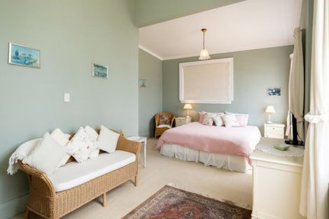 Photo of property in 5 Seaview Terrace, Bluff Hill, Napier, 4110