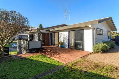 Photo of property in 60 Meander Drive, Welcome Bay, Tauranga, 3112