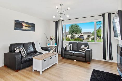 Photo of property in 56 Matemuri Drive, Papamoa Beach, Papamoa, 3118