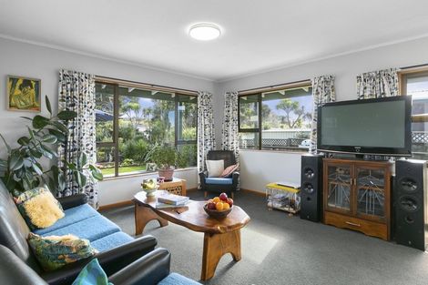 Photo of property in 18 Palmer Place, Taieri Beach, Brighton, 9091