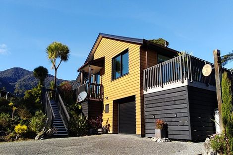 Photo of property in 3316 Coast Road, Barrytown, Runanga, 7873