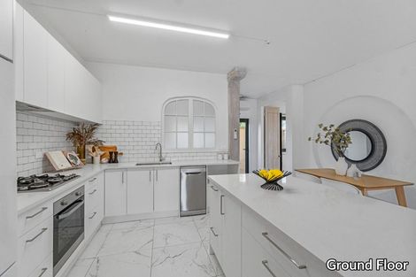 Photo of property in 1/25a Lake Road, Devonport, Auckland, 0624