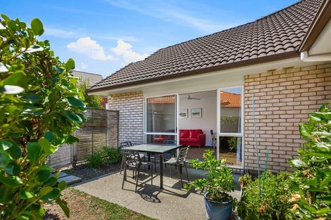 Photo of property in 21 Hendrika Court, Hobsonville, Auckland, 0618