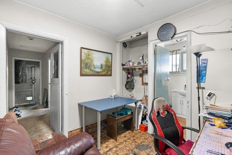 Photo of property in 10 Lake Terrace Road, Burwood, Christchurch, 8061