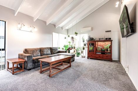 Photo of property in 77 Endeavour Avenue, Flagstaff, Hamilton, 3210