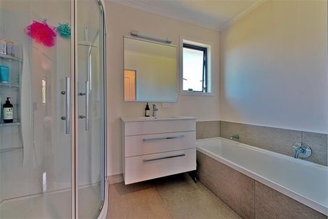 Photo of property in 114 Harold Holt Avenue, Pirimai, Napier, 4112