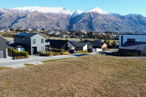 Photo of property in 10 Tuke Lane, Wanaka, 9305