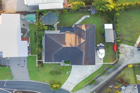 Photo of property in 25 Waitemata Drive, One Tree Point, 0118