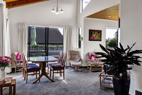 Photo of property in 23 Veale Road, Frankleigh Park, New Plymouth, 4310