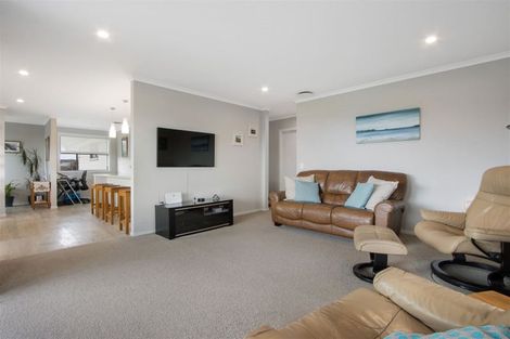 Photo of property in 19 Nolan Place, Katikati, 3129