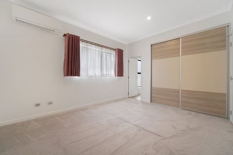 Photo of property in 5 Awakirihi Close, Shamrock Park, Auckland, 2016