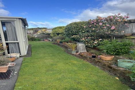 Photo of property in 5 Lakeridge Close, Rangatira Park, Taupo, 3330