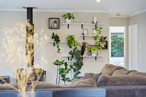 Photo of property in 24 Norfolk Crescent, Otaki Beach, Otaki, 5512