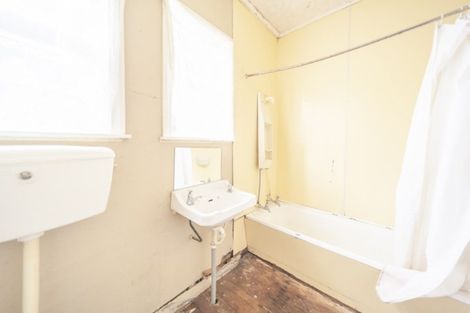 Photo of property in 102 Abbotsford Road, Waipawa, 4210