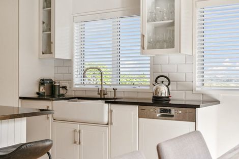 Photo of property in 312 Birdwood Road, Massey, Auckland, 0614