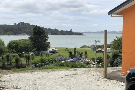 Photo of property in 12 Komiti Road, Tinopai, 0593