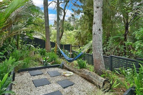 Photo of property in 38 Weatherly Road, Torbay, Auckland, 0630
