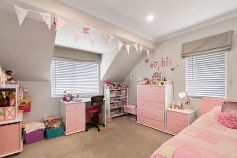 Photo of property in 12 Ronald Woolf Place, Churton Park, Wellington, 6037