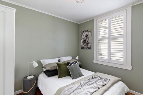 Photo of property in 21 Regina Street, Westmere, Auckland, 1022