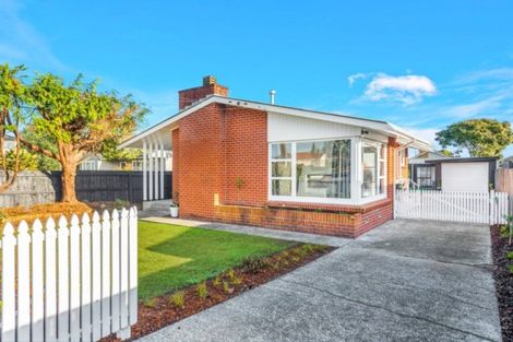 Photo of property in 42 Storey Avenue, Forest Lake, Hamilton, 3200