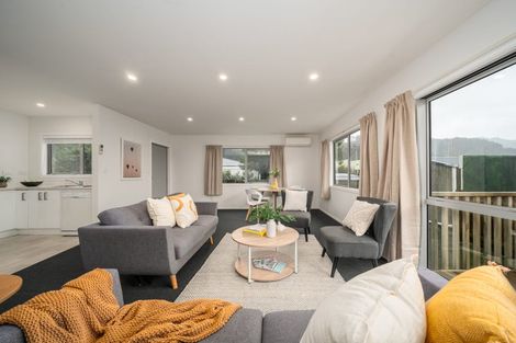 Photo of property in 7a Mclellan Street, Tawa, Wellington, 5028