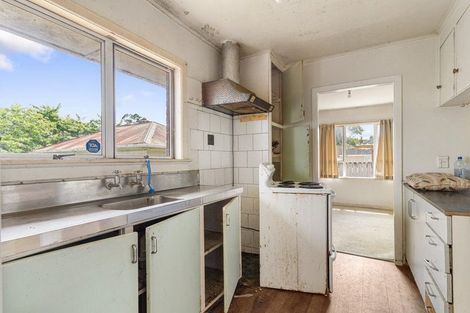 Photo of property in 658 Te Atatu Road, Te Atatu Peninsula, Auckland, 0610